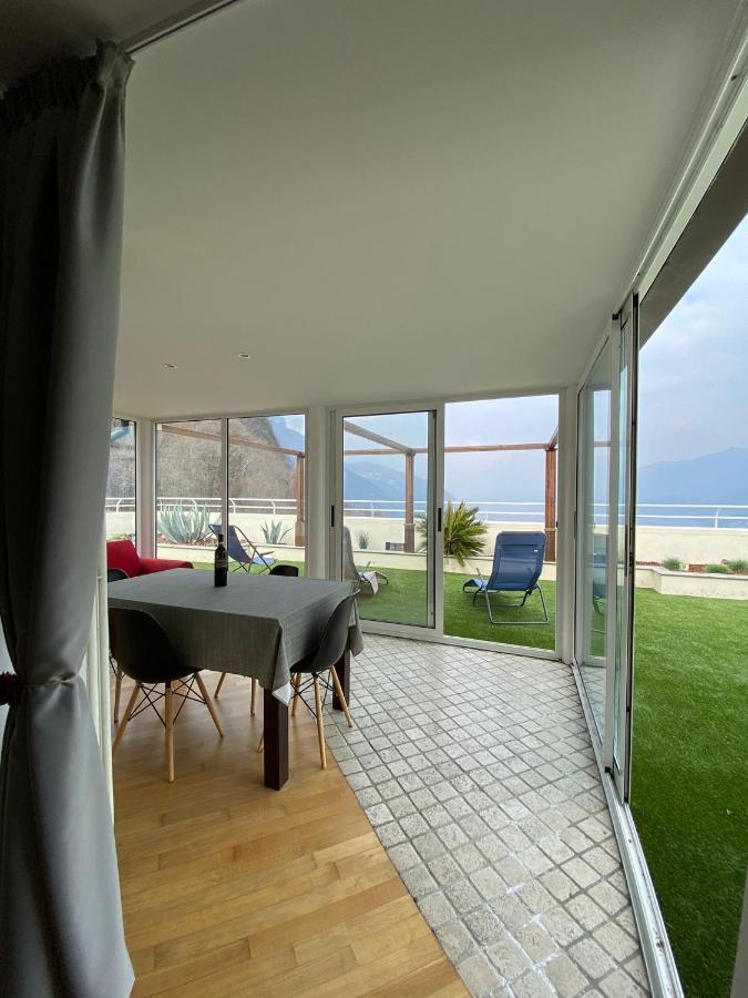 Attico With Big Terrace In Residence With Pool Valbrona Eksteriør billede